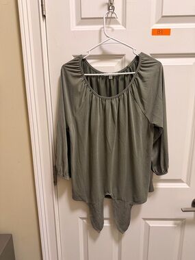 Women’s Green Envelope Blouse